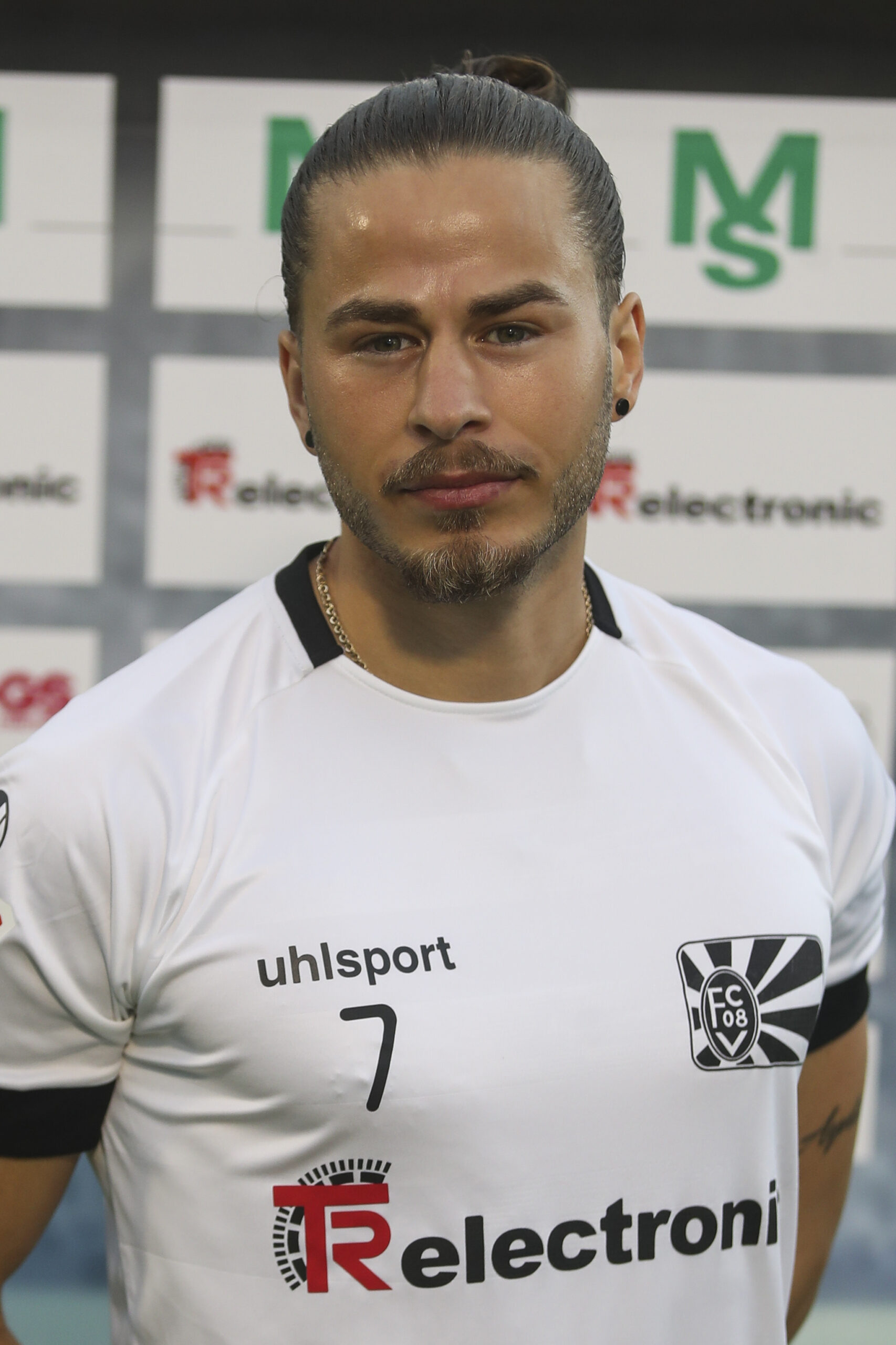 TX2_0105_1_Volkan Bak